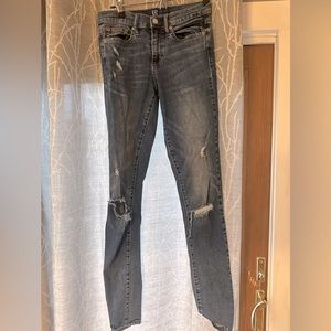 Gap jeans size 27T